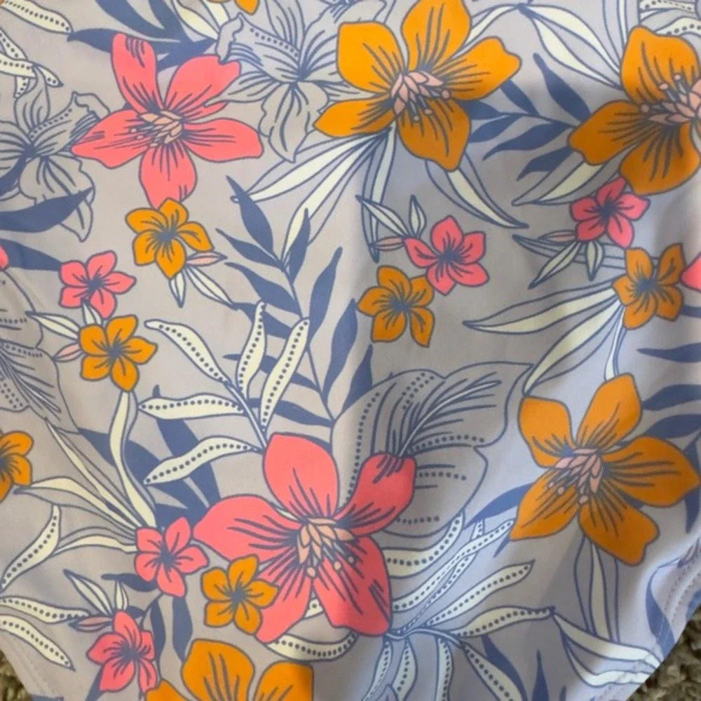 Hurley Girls XL 14/16 High Waisted Swim Bottoms Floral‎ Purple UPF 50+ Bikini